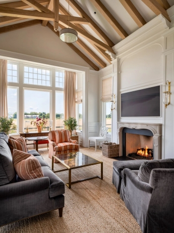 The Complete Guide to Using HDR in Architectural Photography: From Light to Detail